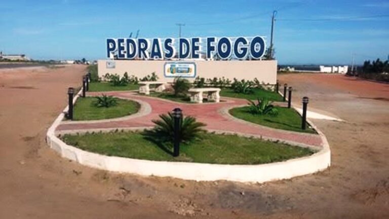 PEDRAS-DE-FOGO