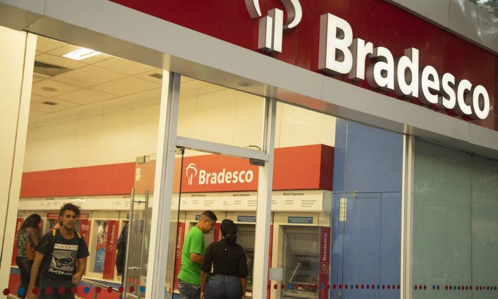 82031524_RIRio-de-JaneiroRJ02-04-2019Agencia-do-banco-Bradesco-na-Avenida-Rio-Branco-cent