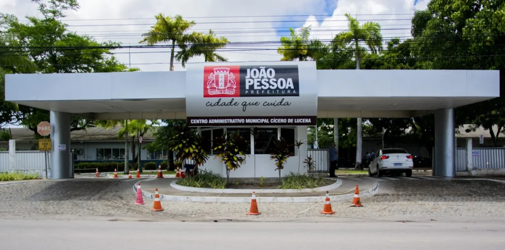 A-Prefeitura-de-Joao-Pessoa-PB-ofertara-mais-de-400-vagas-para-professor-em-novo-concurso