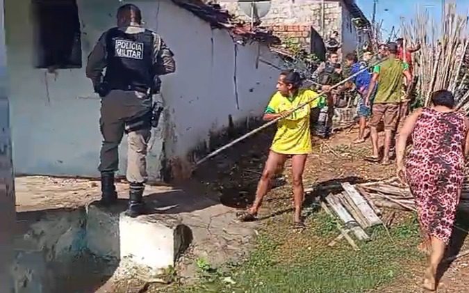 WhatsApp-Image-2025-02-07-at-09.44.00 População tenta invadir casa e linchar suspeito de homicídio em Pilar