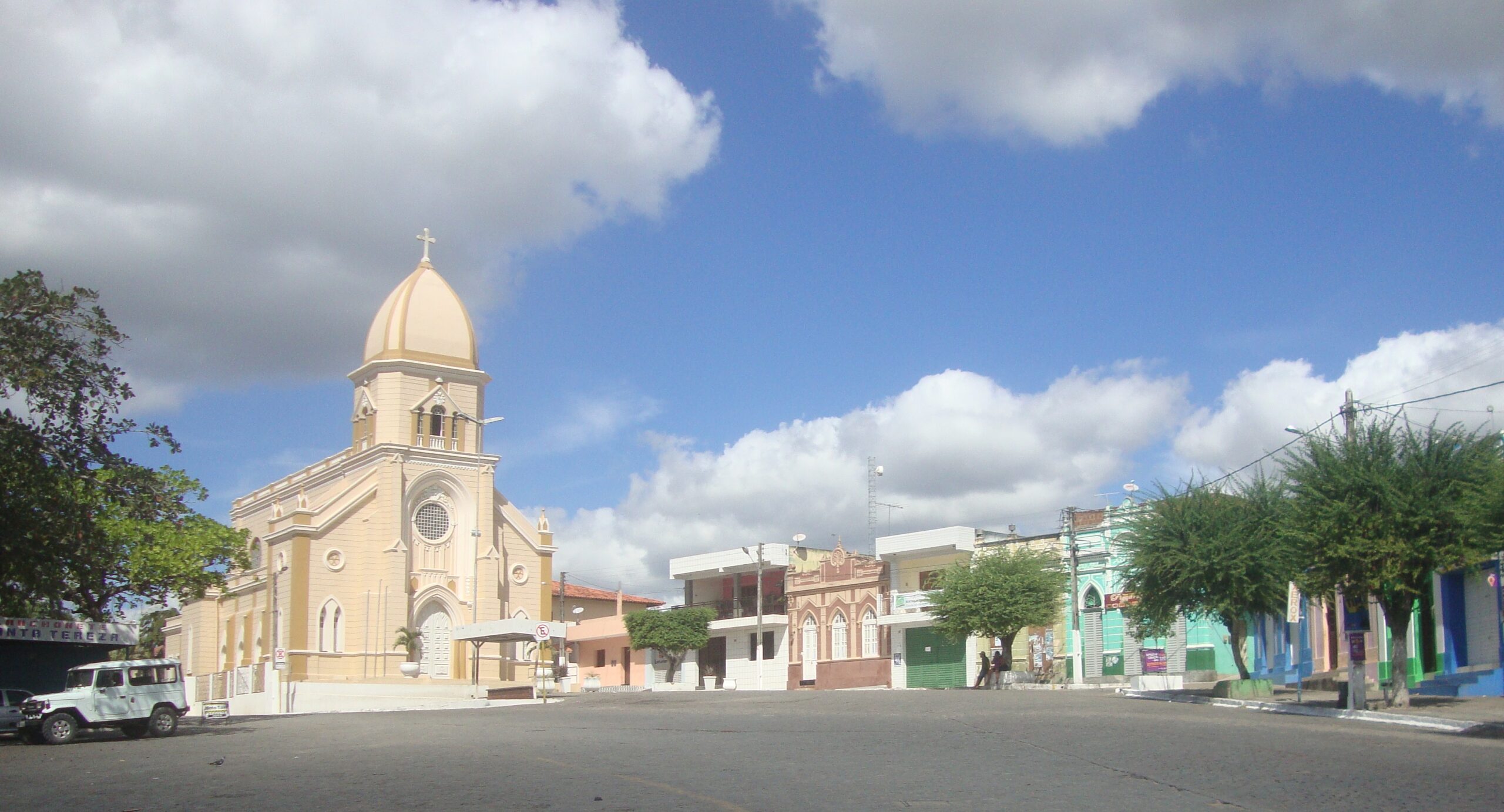Vista_do_Centro_da_Cidade_de_Umbuzeiro_(2015)