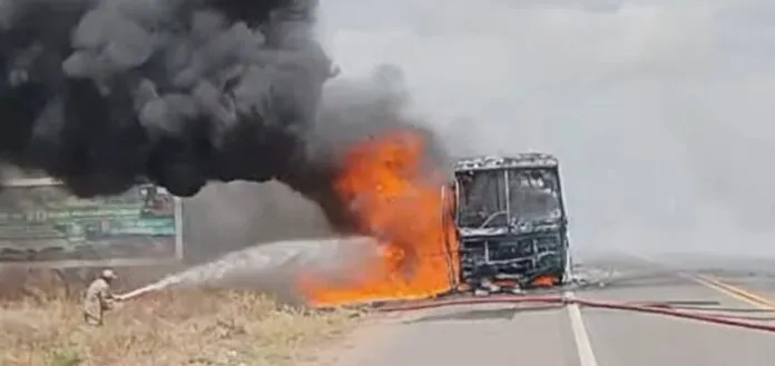 onibus-incendio-696x329