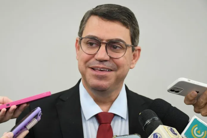 dinho-presidente-cmjp-768x512-1