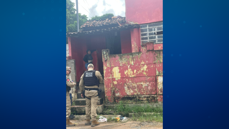 Homem-e-morto-a-tiros-ao-tentar-fugir-pelo-telhado-durante-invasao-de-casa-em-Santa-Rita