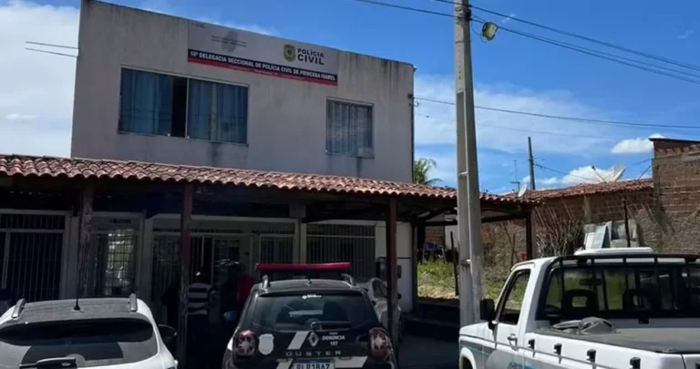 POLICIA-EM-TAVARES