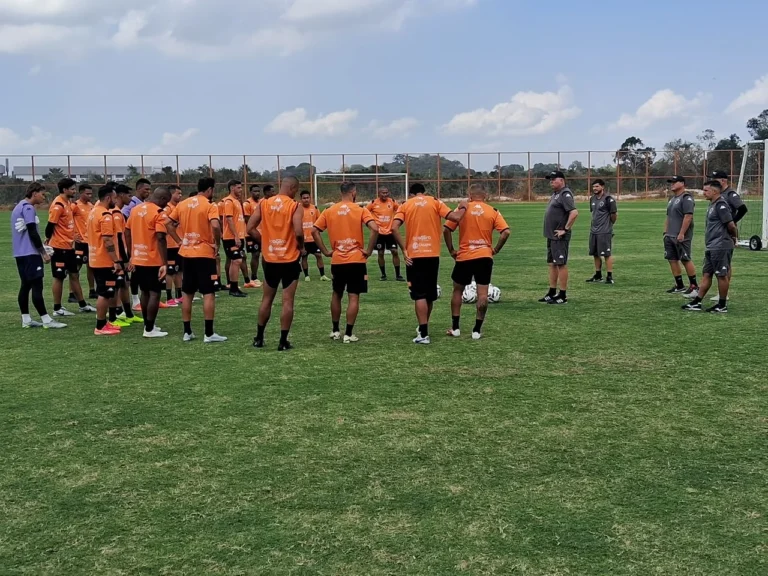 Botafogo-PB-treina-em-Manaus-e-encerra-preparacao-para-duelo-contra-o-Amazonas