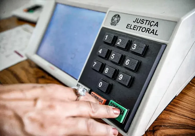 Urna-Eletronica-4