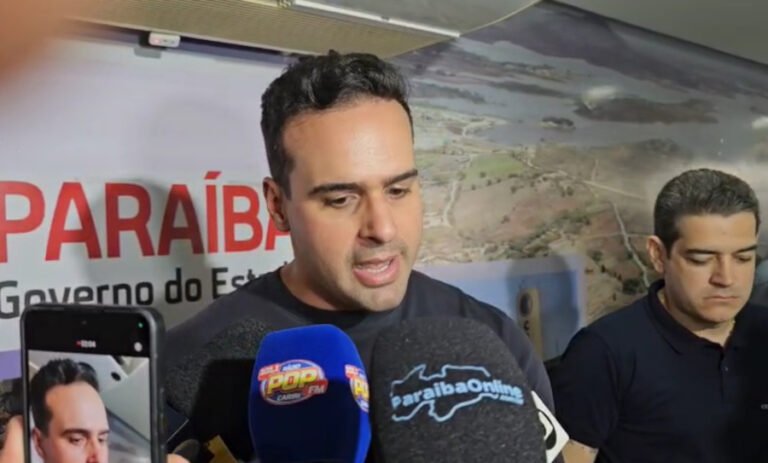 Governador da Paraíba, Lucas Ribeiro, durante entrevista
