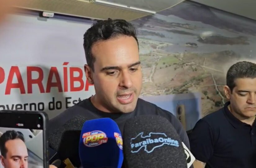 Governador da Paraíba, Lucas Ribeiro, durante entrevista