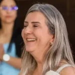 Prefeita de Areia, Silvia Cunha Lima, sorrindo durante evento