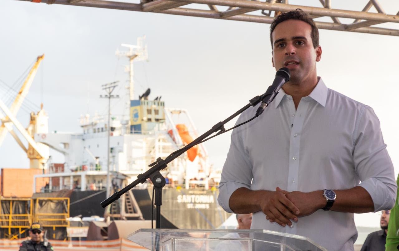 Assinatura do aditivo para obras no Porto de Cabedelo