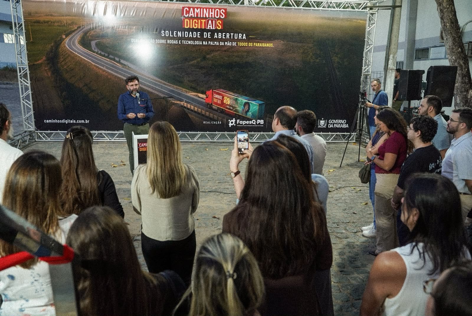 Solenidade de abertura do programa Caminhos Digitais em Campina Grande