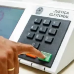 veiculos-lancam-consorcio-inedito-de-midia-para-debates-das-eleicoes-2026-696x385